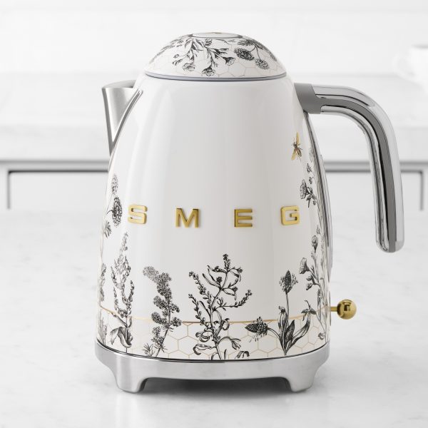 SMEG Honeycomb Electric Kettle